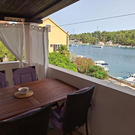 Two-Bedroom Apartment With Sea View,Big Terrase And Garden Stari Grad  Exterior photo