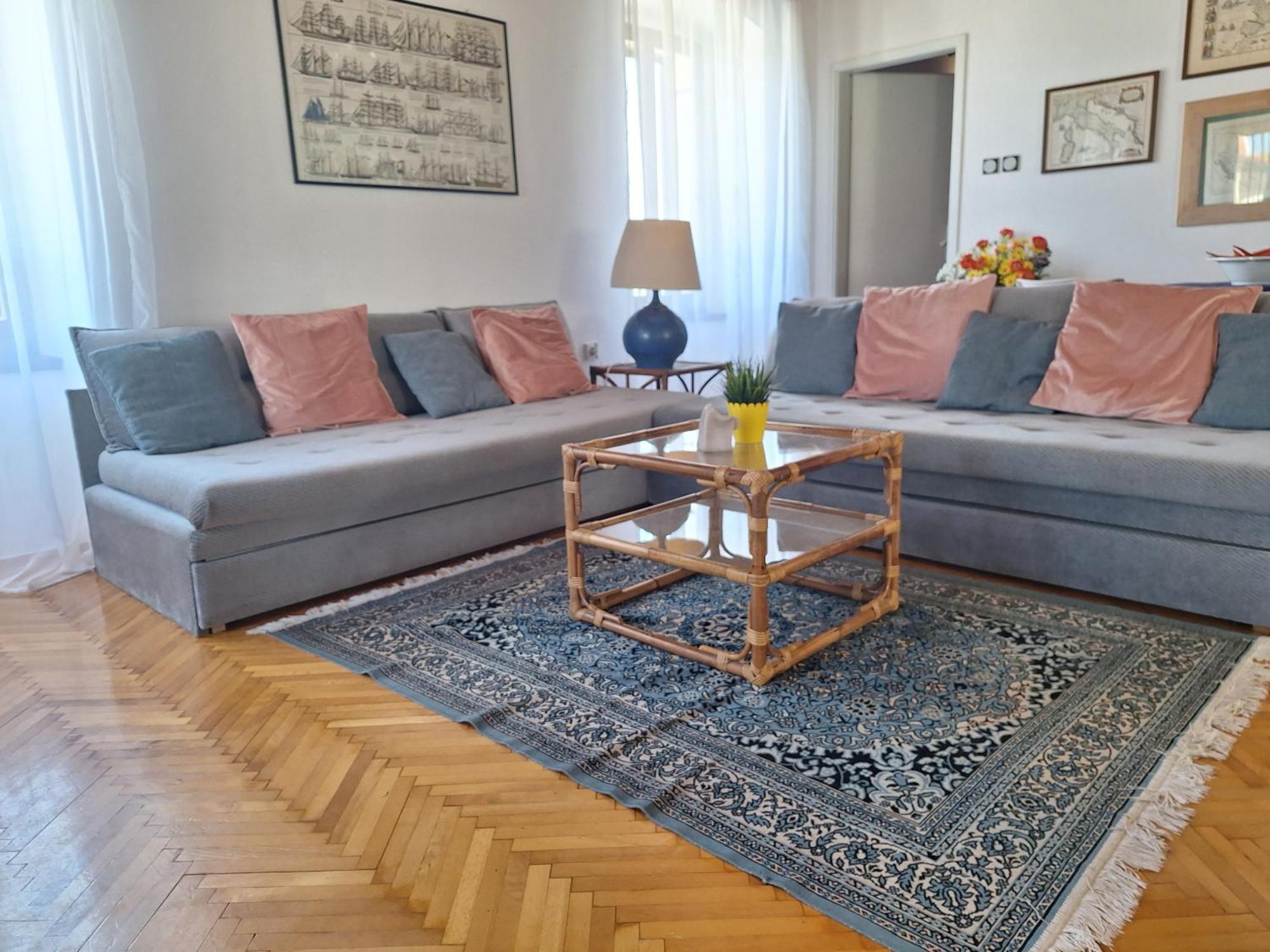 Two-Bedroom Apartment With Sea View,Big Terrase And Garden Stari Grad  Exterior photo